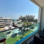Grandblue Resort & Beachclub