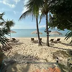 Bangrak Pier Bungalow