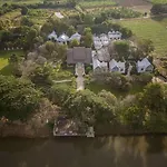 River Kwai Kiri Resort