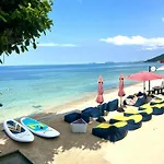 Sunset Beach Club Hotel