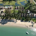 Luxury Beach Apartment & Sea View And Private Pool