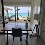 Muse&Mingle Beach Room