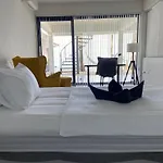 Muse&Mingle Beach Room