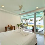 Luxury Beach Apartment & Sea View And Private Pool