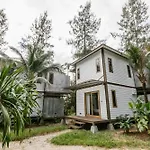The Farmhouse At Polo Escape