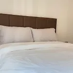Luxury Apartment With Train Access