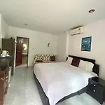 Pakmeng Beach Resort