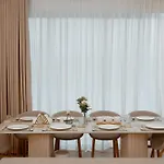 Villa Paramount 2