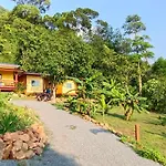Alisa Bungalows