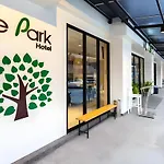 Le Park Hotel
