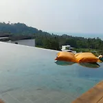Villa Monsoon
