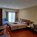 Jomtien Beach Condominium S1 By Olga