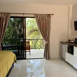 Sawasdee Home Stay Resort & Pool