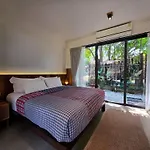 La A Natu Pranburi