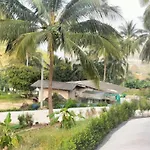 Tanakorn House