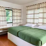 Country Lake Nature Lodge