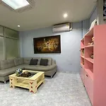 Oyo 75486 Anna Residence Jomtien