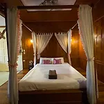 Oyo 75486 Anna Residence Jomtien