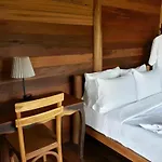 Gin\'S Greenery Resort