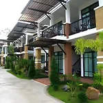 Nattha Waree Hot Spring Resort And Spa