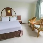 Lake Inn Hotel