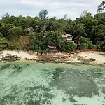Decho Beach Resort