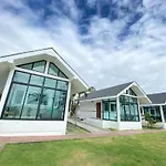 Rattana Pura Beach Resort