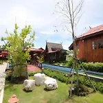 Dang Ky Ploen Tharnnam Resort