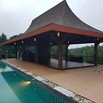 Poochommhok Resort