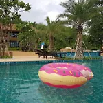 Poochommhok Resort