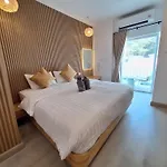 Koh Larn White House