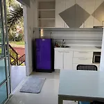 Dx Group Hotel-New Sorot House