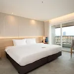 Jomtien Thani Hotel