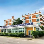 B2 Resort Boutique And Budget Hotel