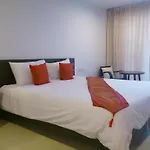 Hua Hin Avenue Hotel
