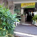 Hua Hin Avenue Hotel