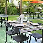 Royal Lee Resort And Spa
