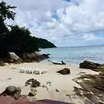 Decho Beach Resort
