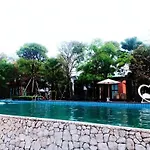 Chatnipa Beach Resort By Morseng