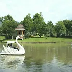Tanaosri & Creekside Resort