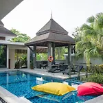 Narintara Private Pool Villas - Free Tuk-Tuk Service To The Beach!