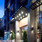 Page 10 Hotel