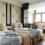 Bangsaen Villa Hotel