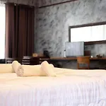 Oyo 75374 Baan Rak Mai