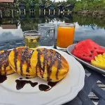 Baannai Lake View Resort