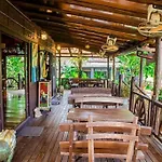 Baan Baitan Resort