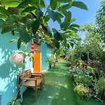 Ban Suan Kratom Cafe And Resort
