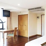 Nh Elegant Hotel