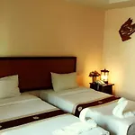 Rayong Lanna Hotel