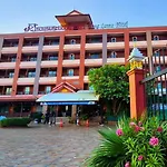 Rayong Lanna Hotel